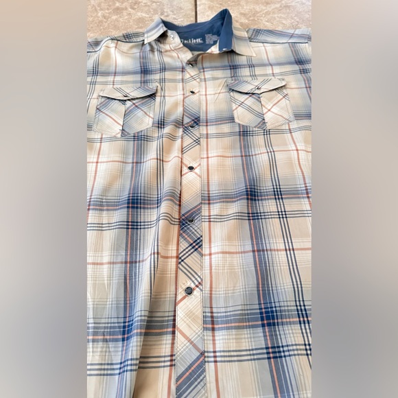 Kuhl ELuxur Short Sleeve Pearl Snap Shirt Mens Sz XL Blue Plaid Outdoor Hiking - Picture 2 of 6